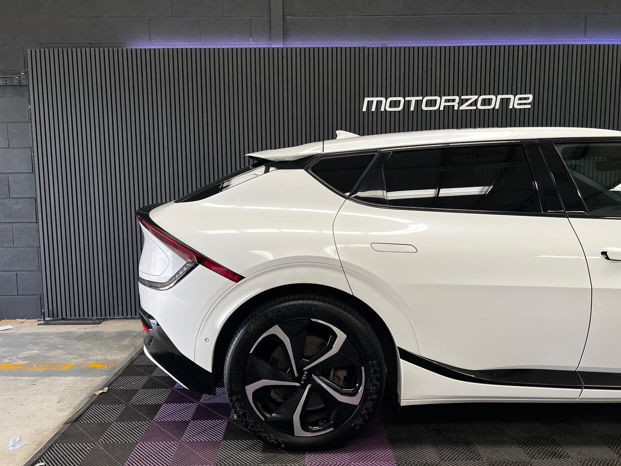 Kia Ev6 view 8