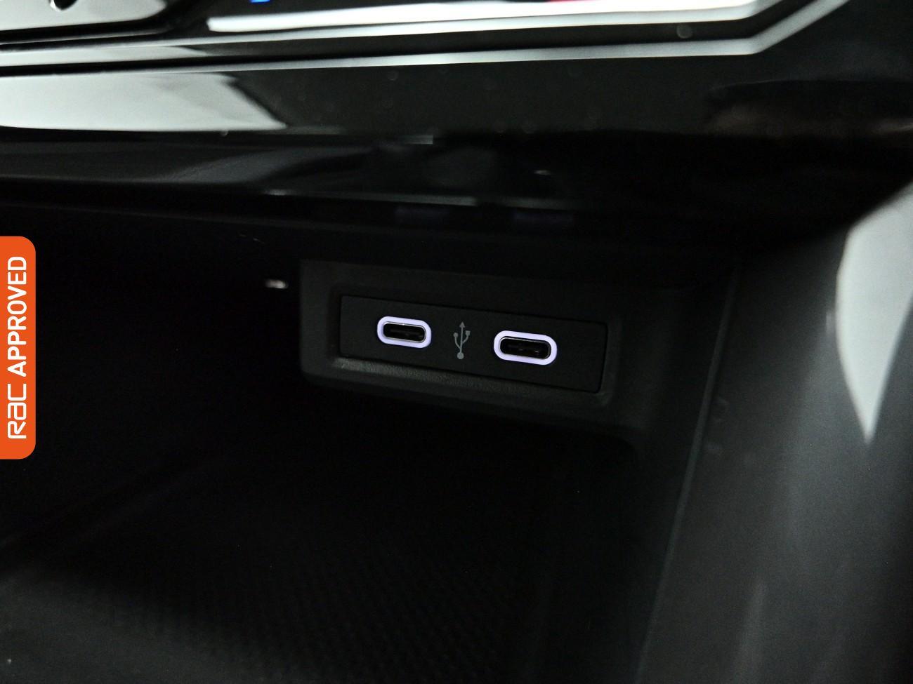Volkswagen T-Cross view 21