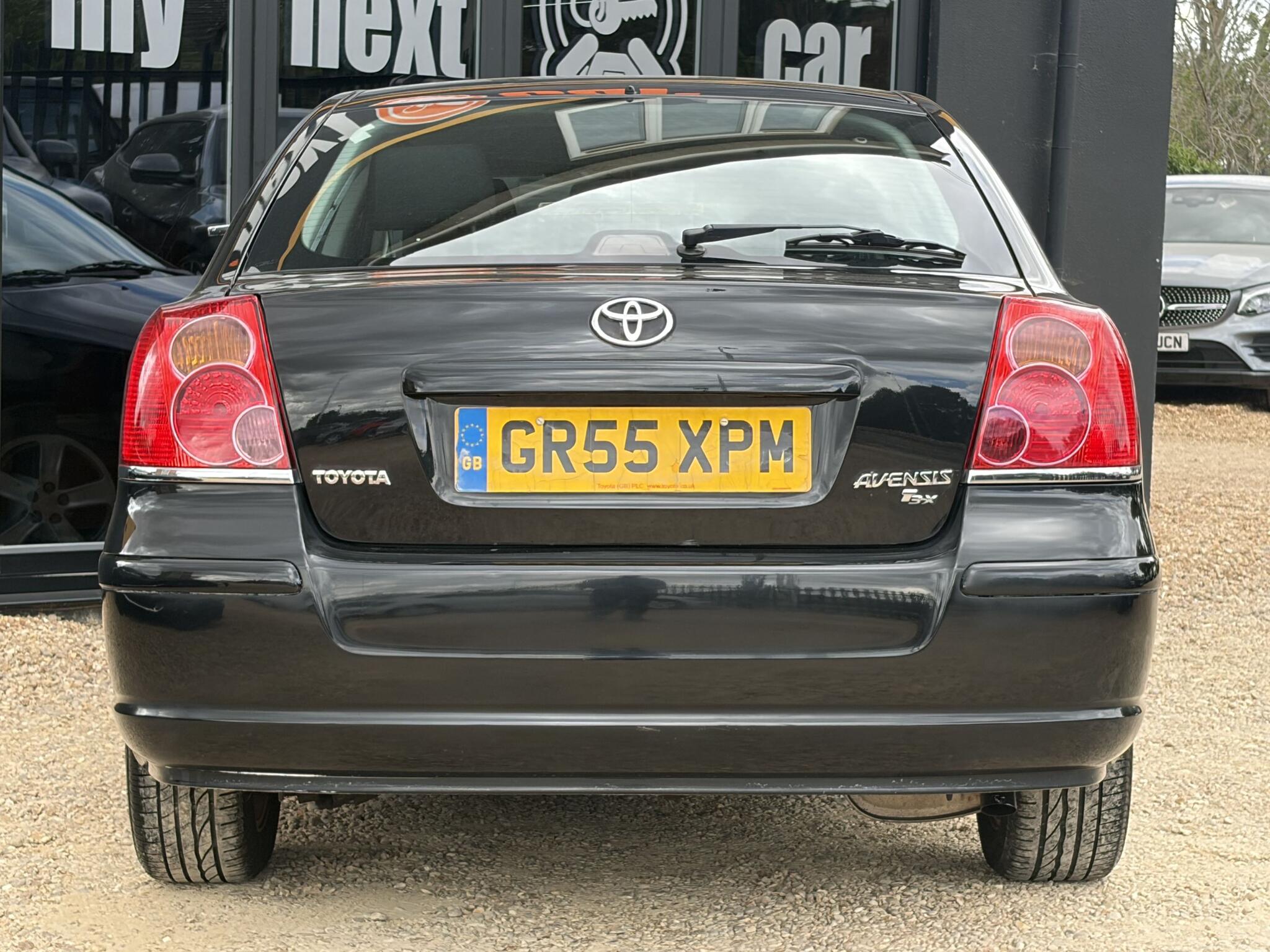 Toyota Avensis view 6