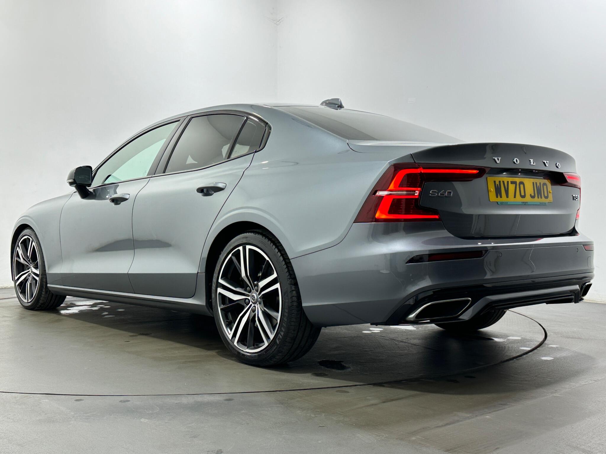 Volvo S60 view 47