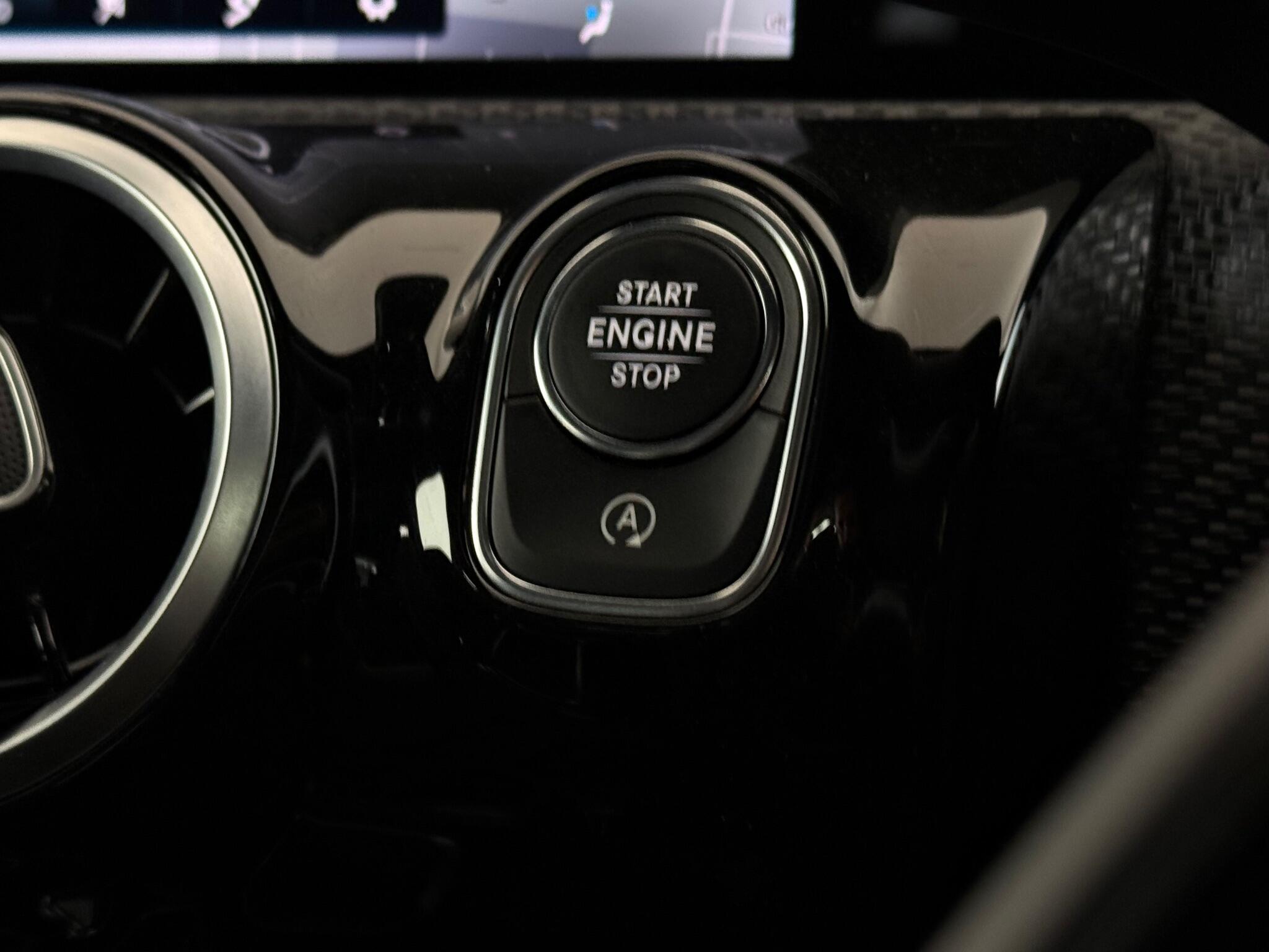 Mercedes-Benz A-Class view 21