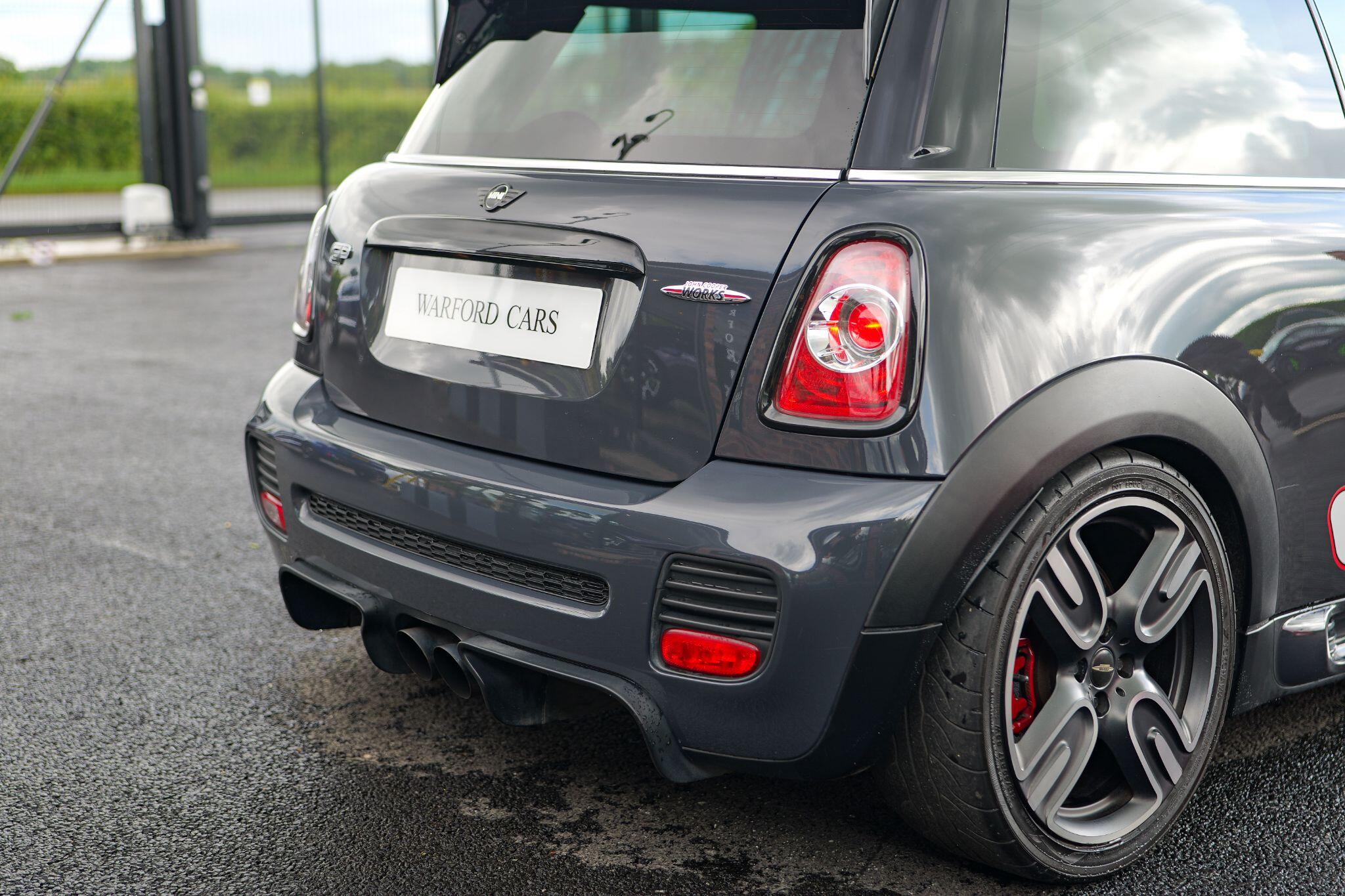 Mini Cooper view 10