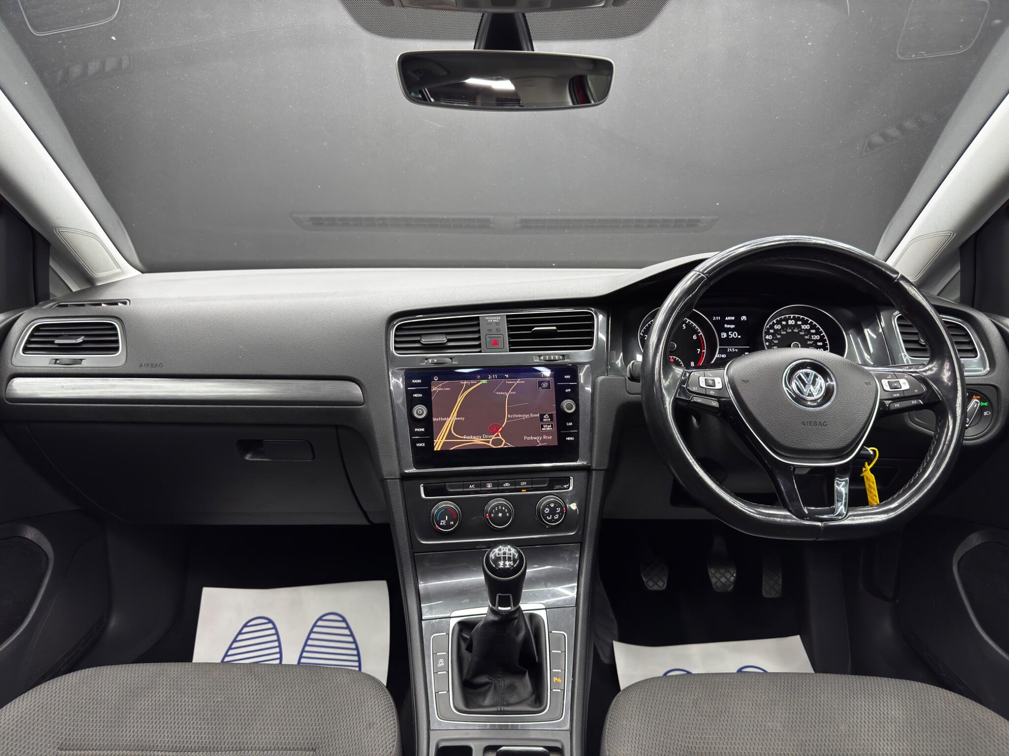 Volkswagen Golf view 10