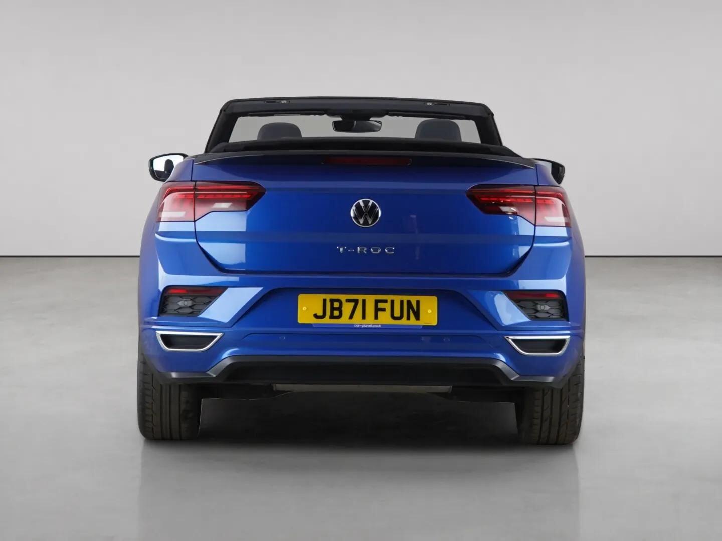 Volkswagen T-Roc view 8
