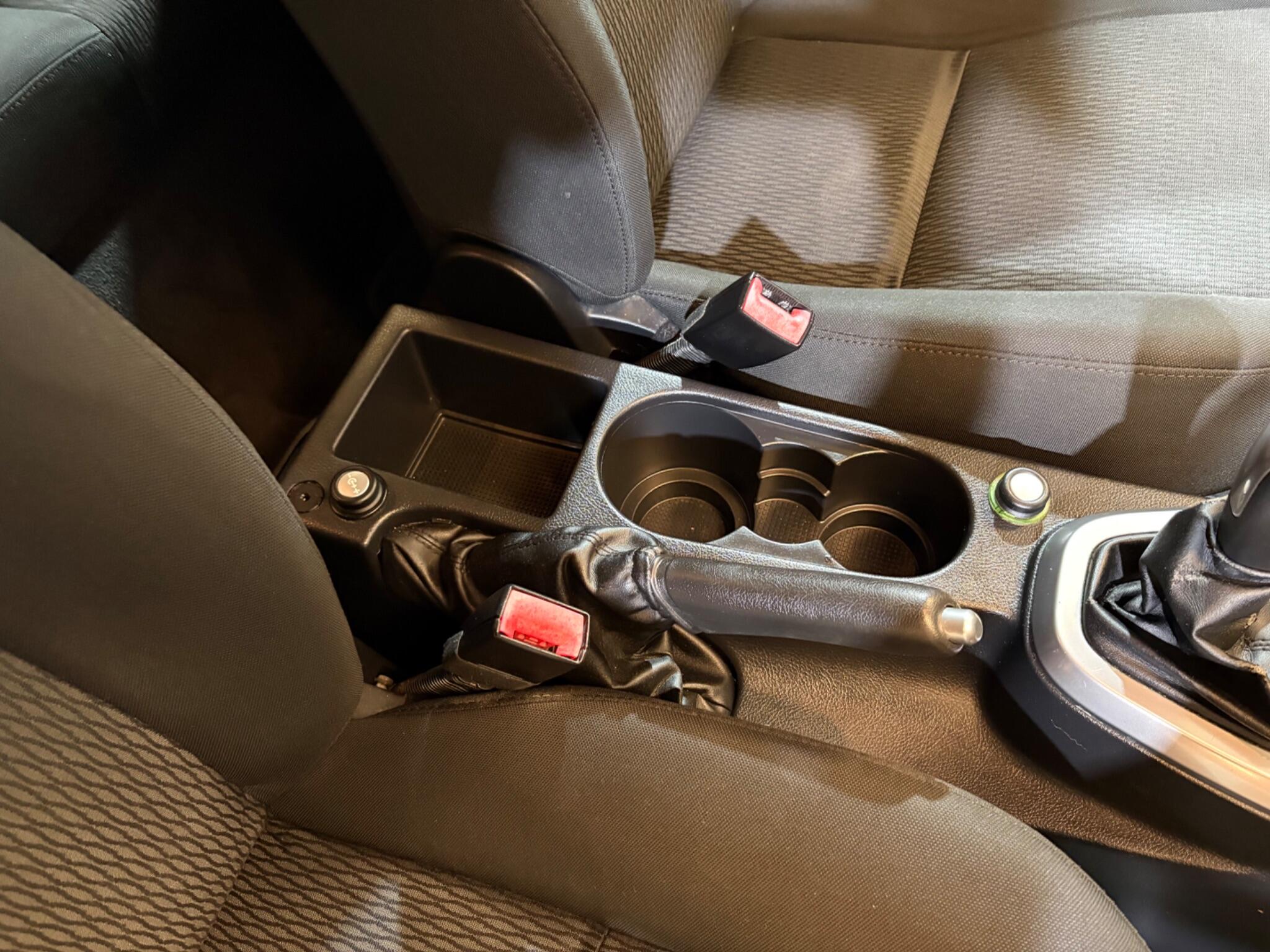 Land Rover Freelander 2 view 17