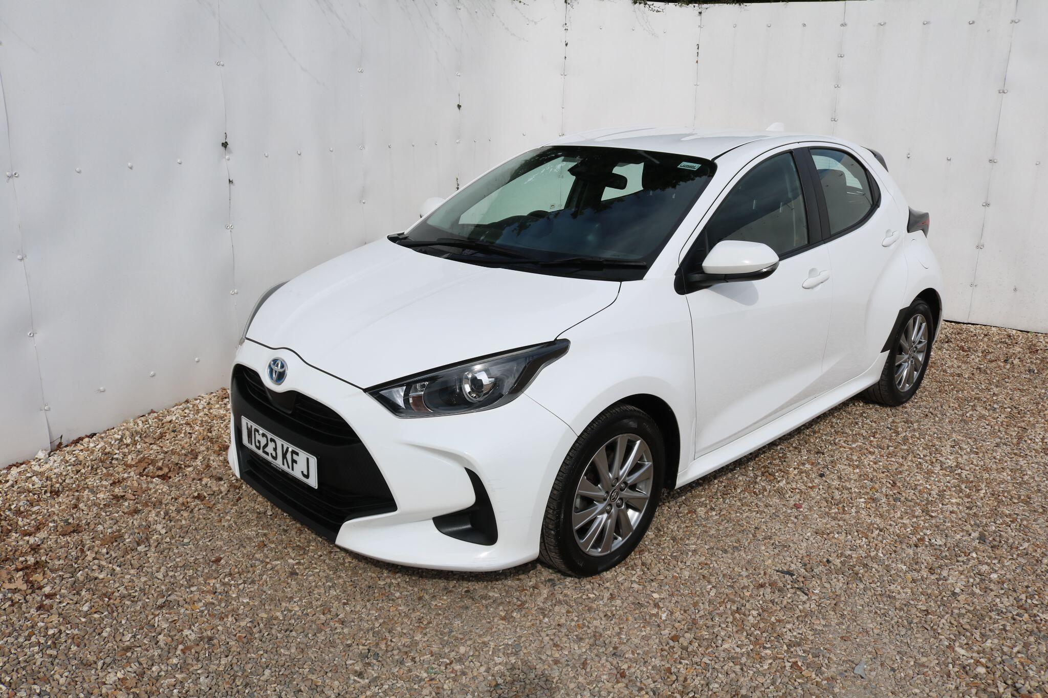 Toyota Yaris view 2