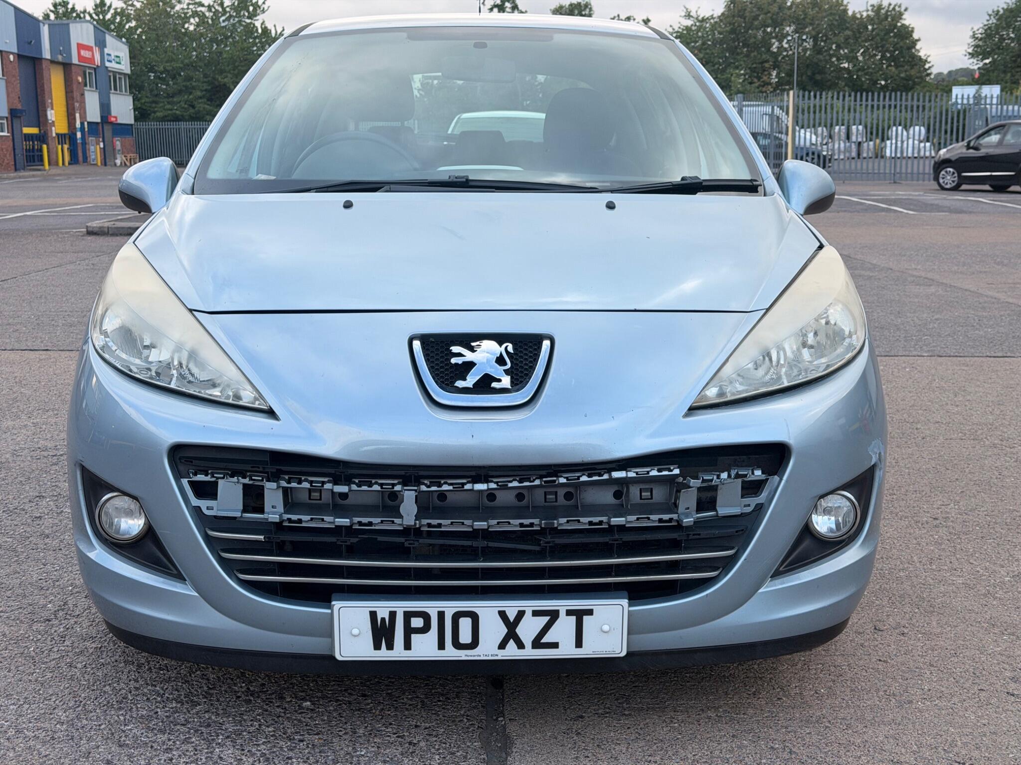 Peugeot 207 view 2