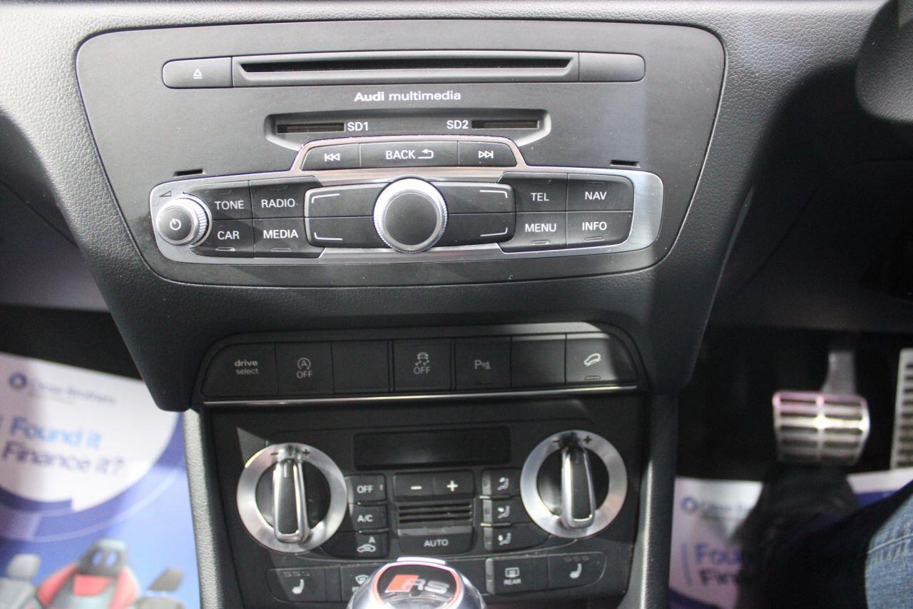 Audi RS Q3 view 38