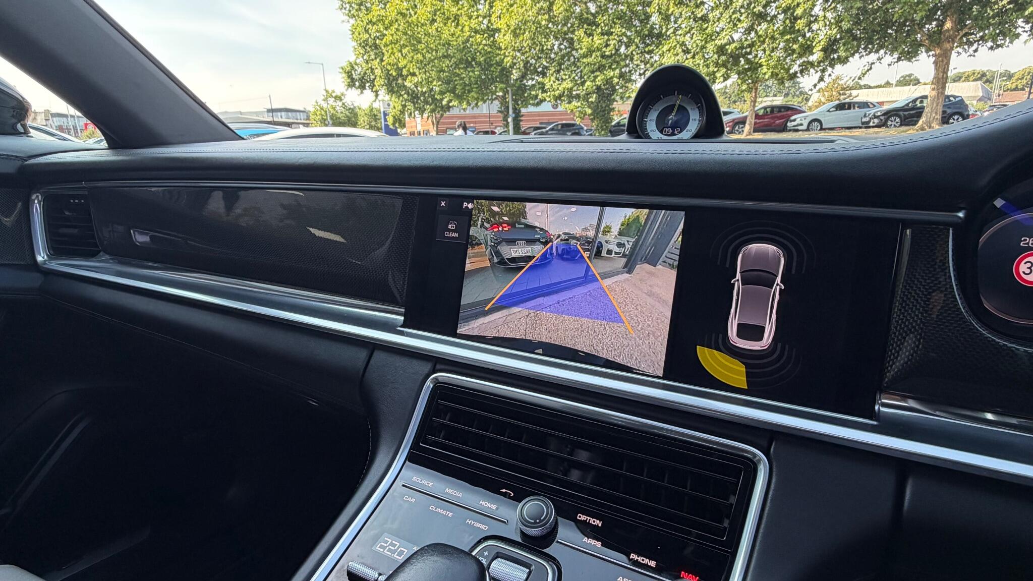 Porsche Panamera view 33