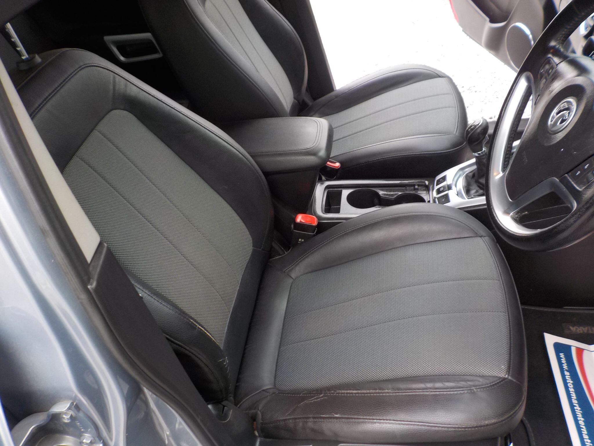Vauxhall Antara 2.4 Exclusiv 2WD Euro 5 5dr