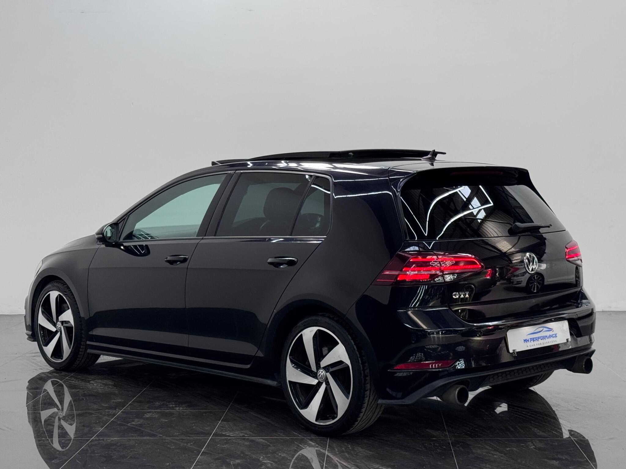 Volkswagen Golf view 71