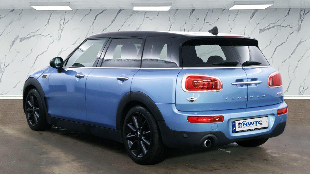 Mini Clubman view 5