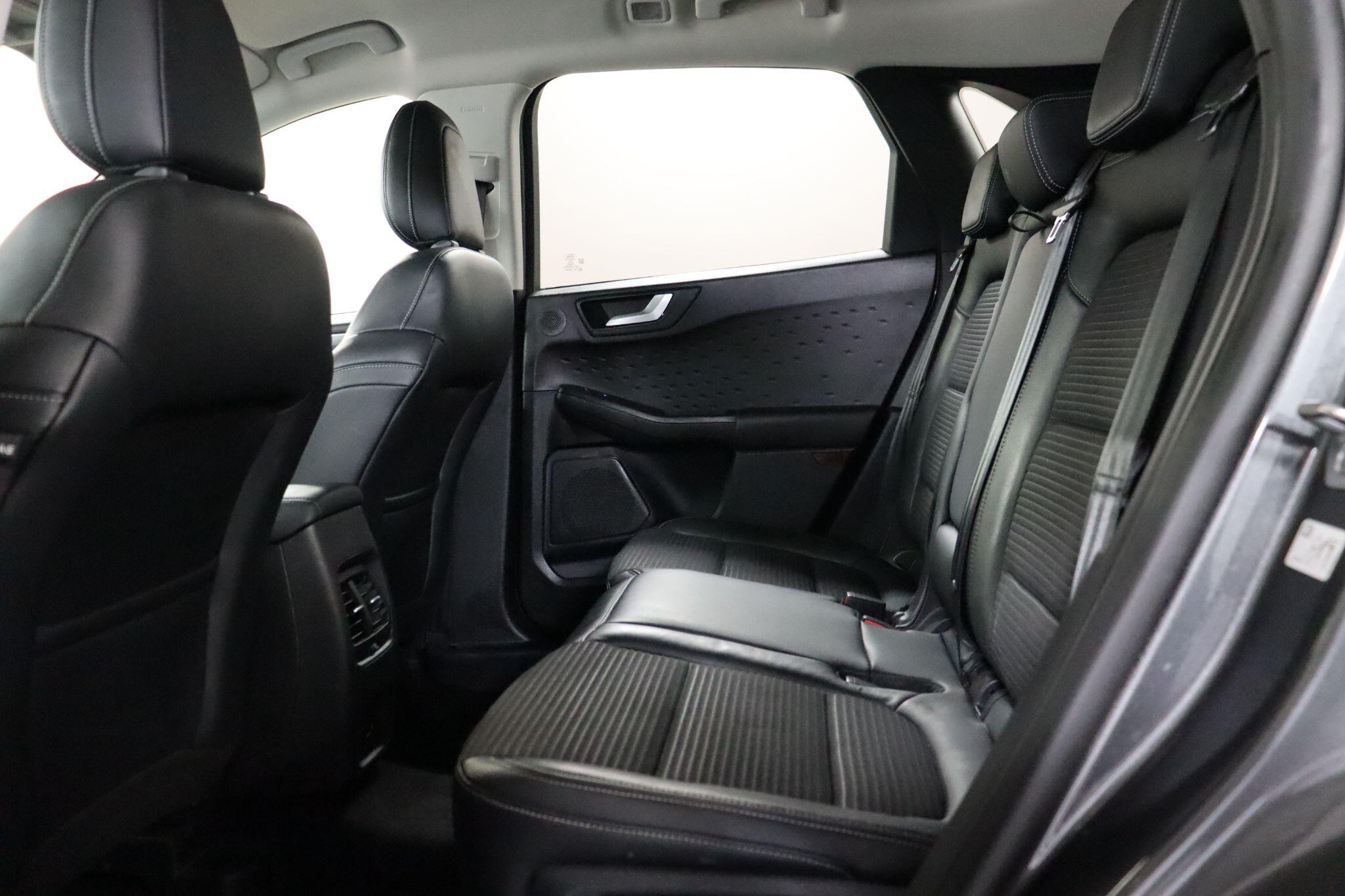Ford Kuga view 42