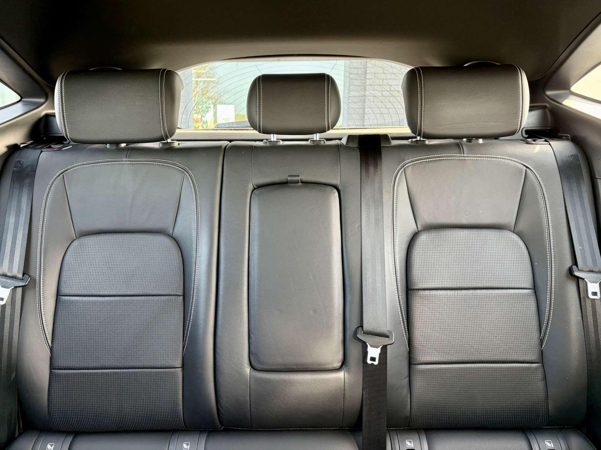 Jaguar E-Pace view 32