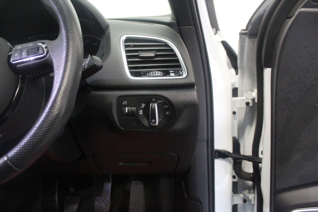 Audi Q3 view 49