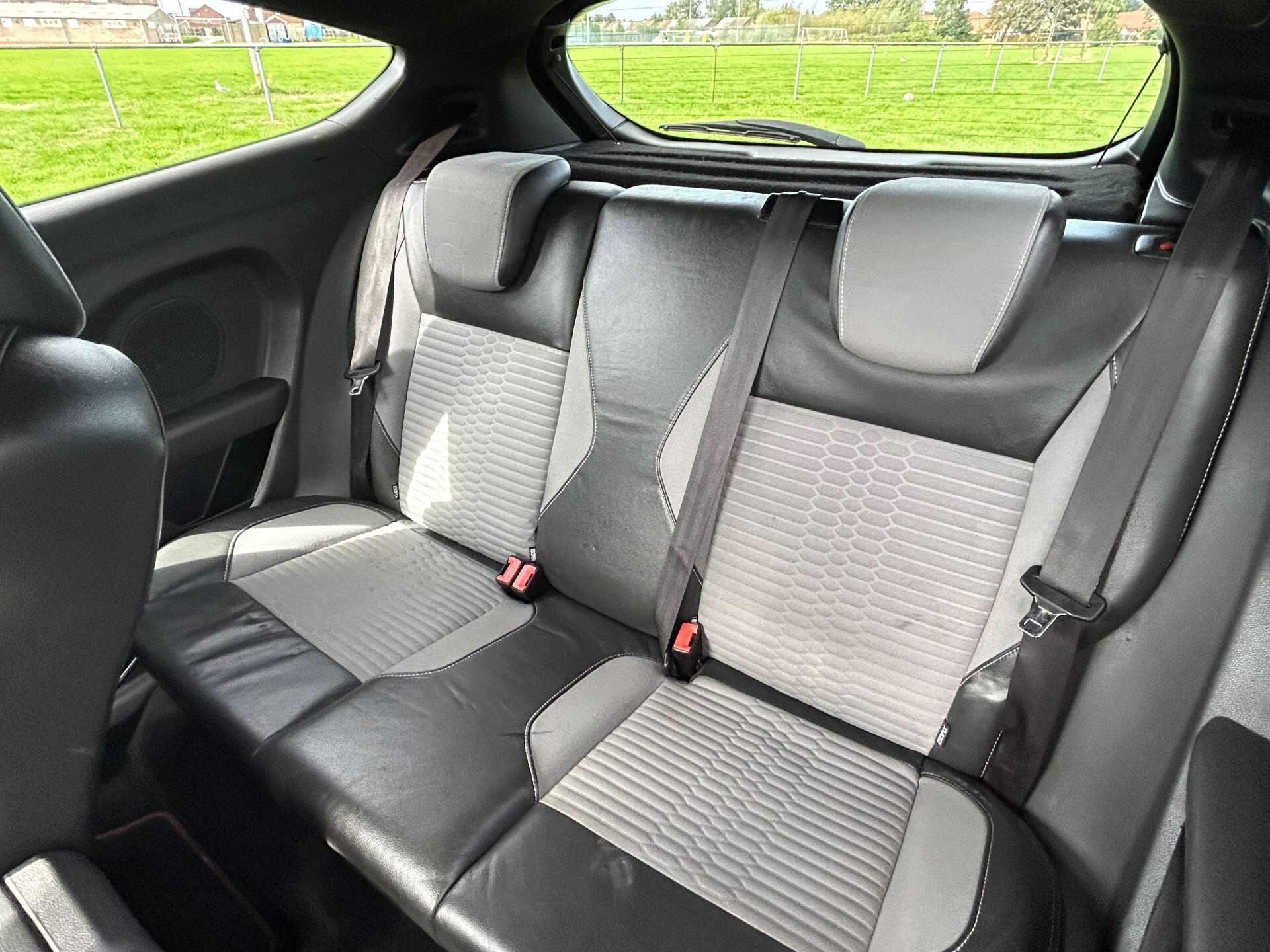 Ford Fiesta view 41