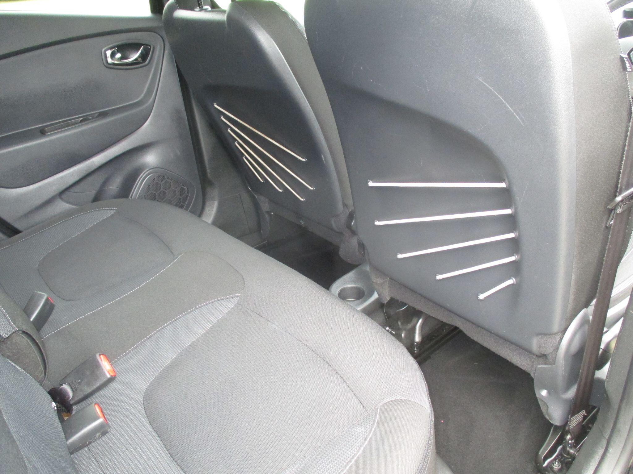 Renault Captur view 24