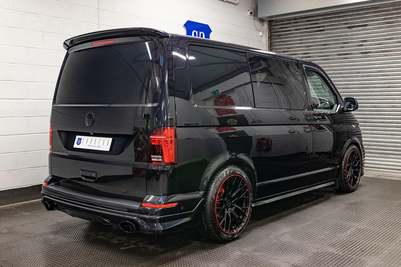 Volkswagen Transporter view 5