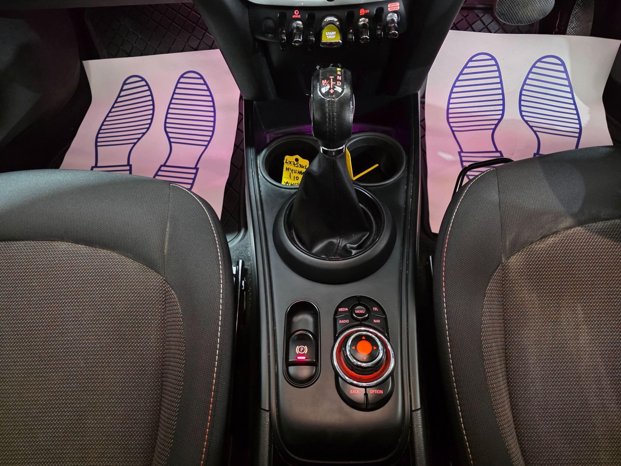 Mini Countryman view 11