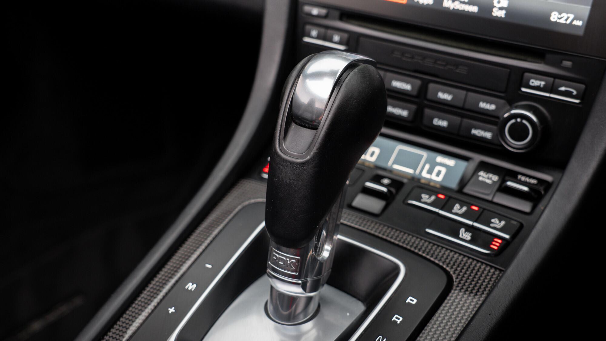 Porsche 911 view 48