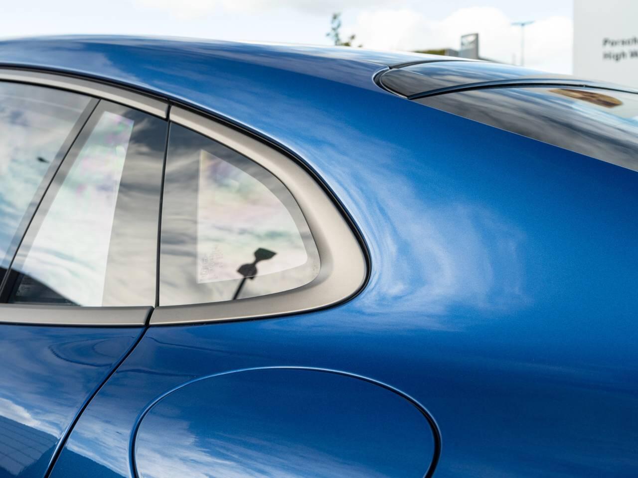 Porsche Panamera view 9