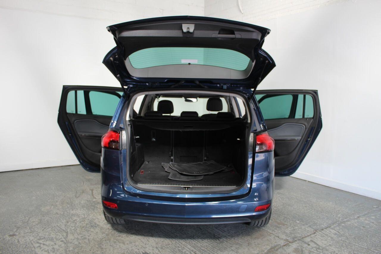 Vauxhall Zafira Tourer view 22