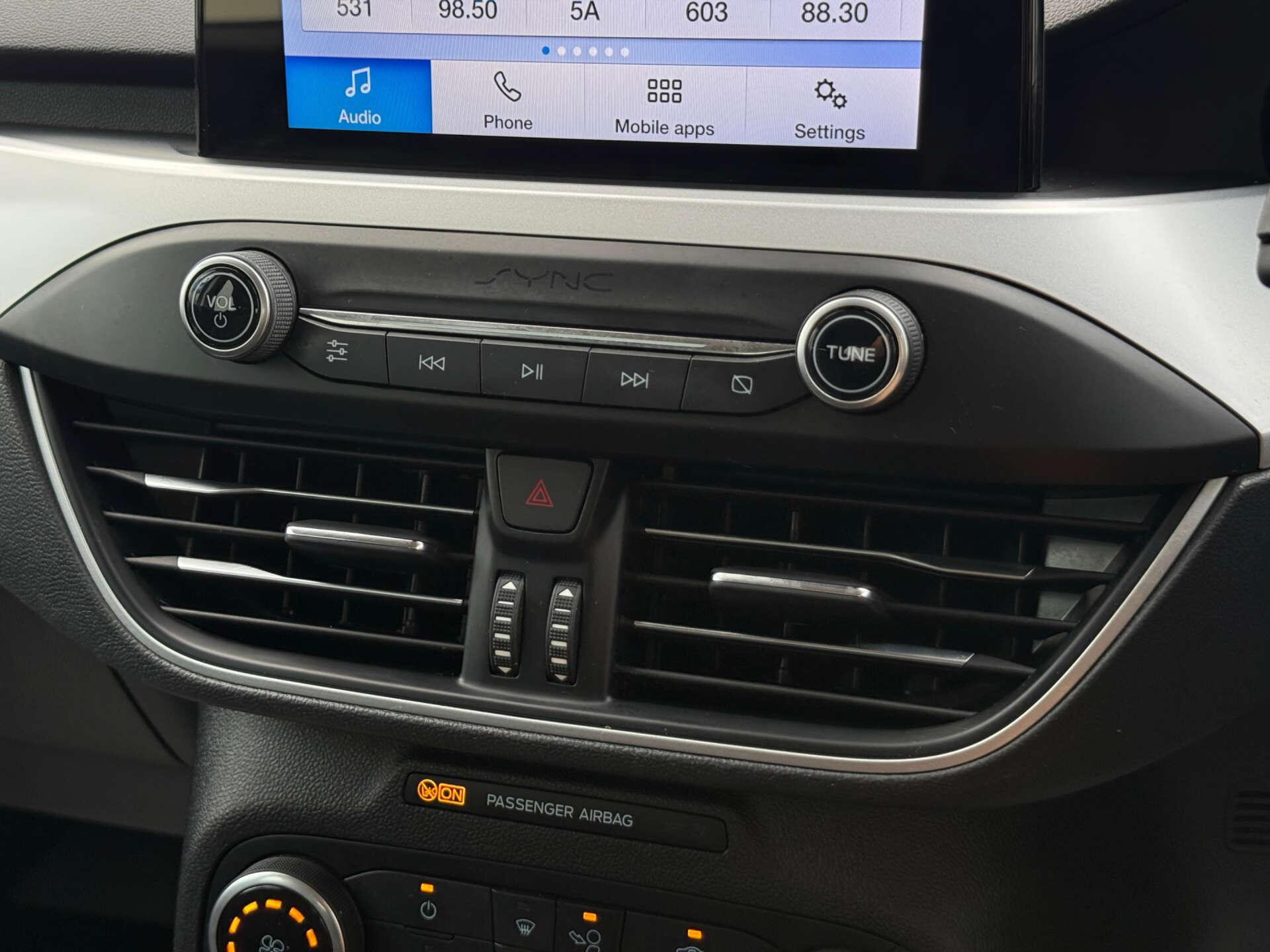 Ford Focus view 56