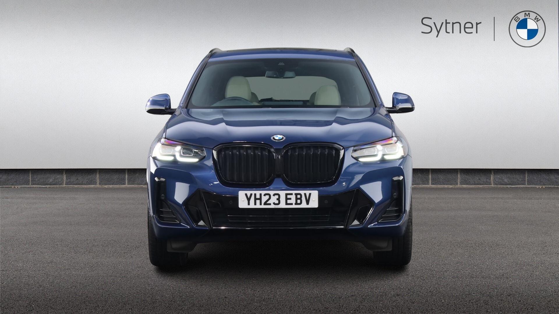 BMW X3 view 16