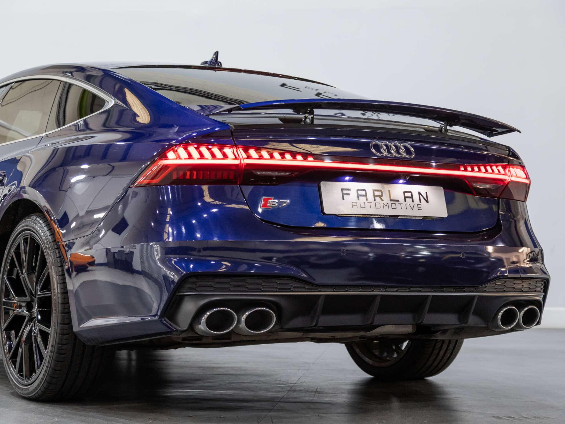 Audi S7 view 31