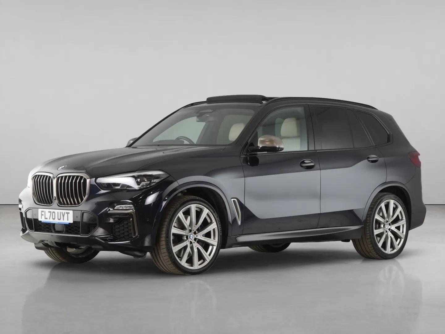 BMW X5 view 2