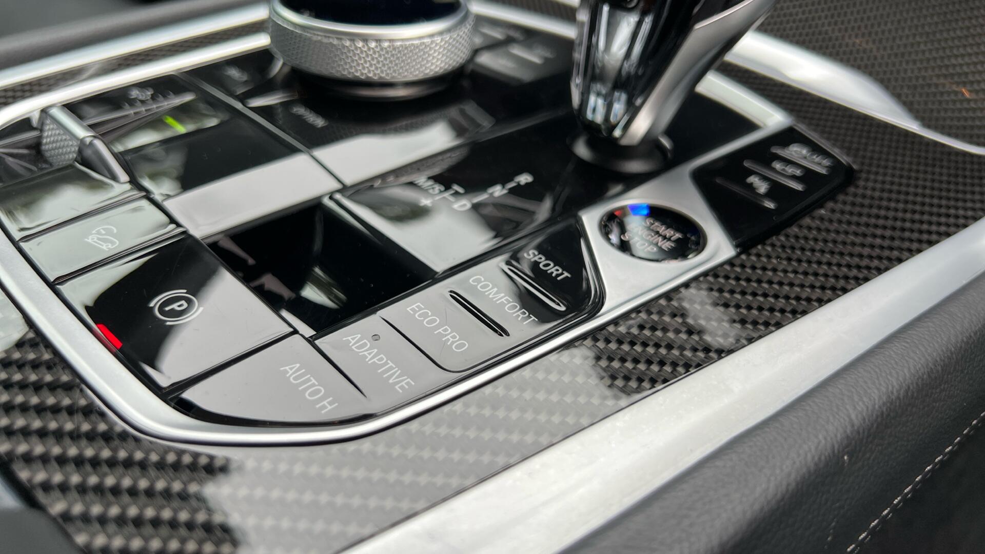 BMW X6 view 19