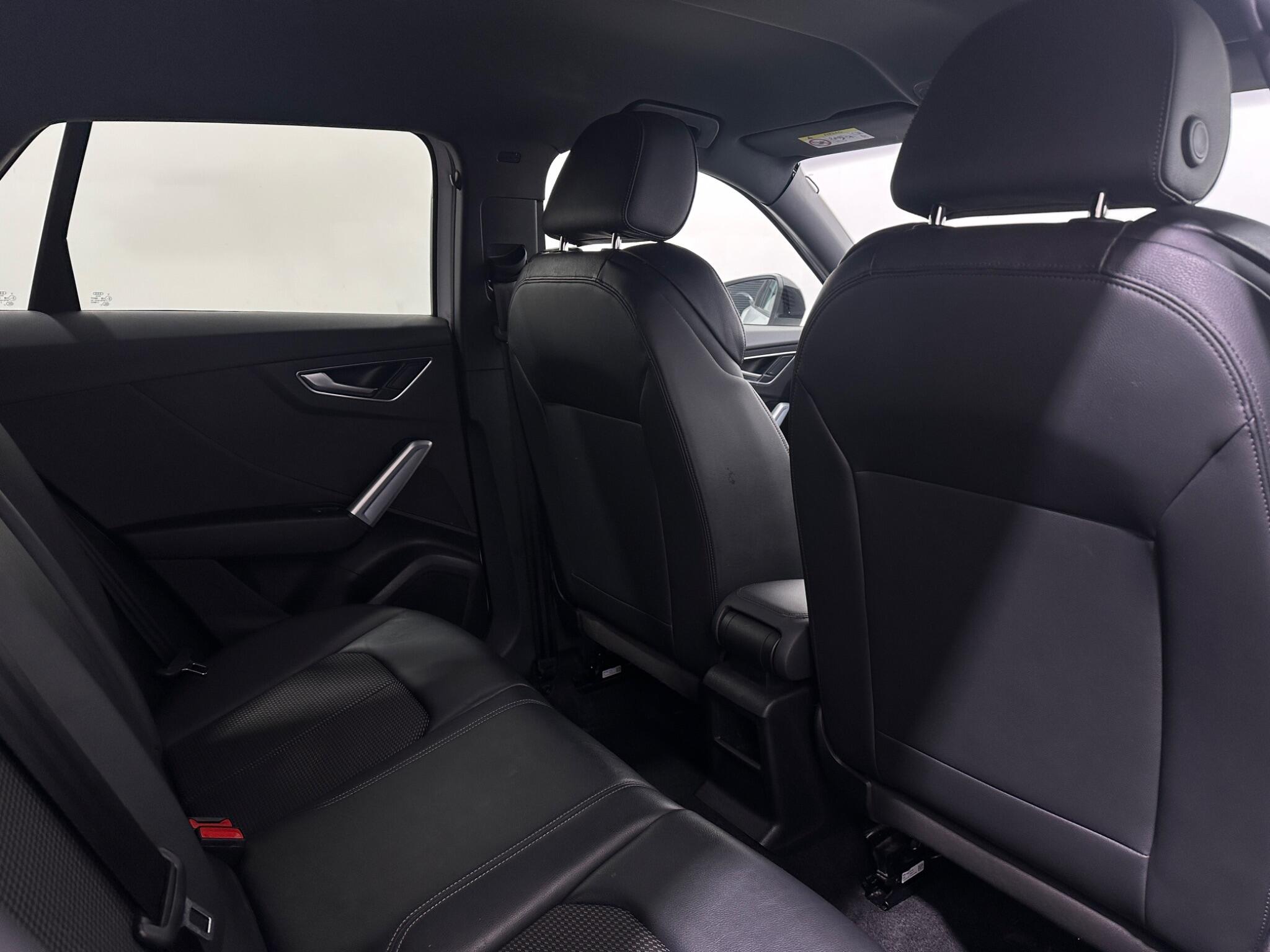 Audi Q2 view 38
