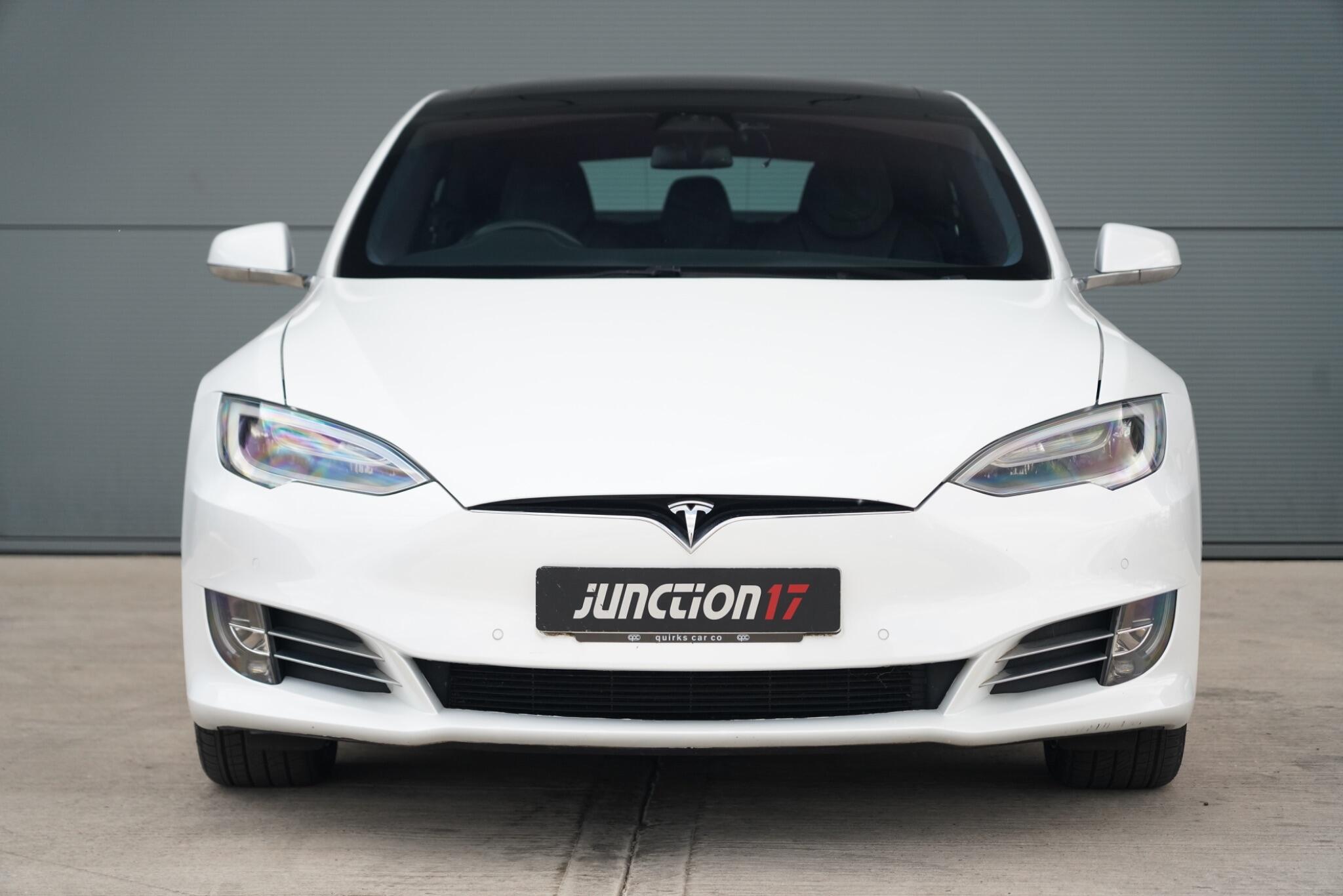 Tesla Model S view 6