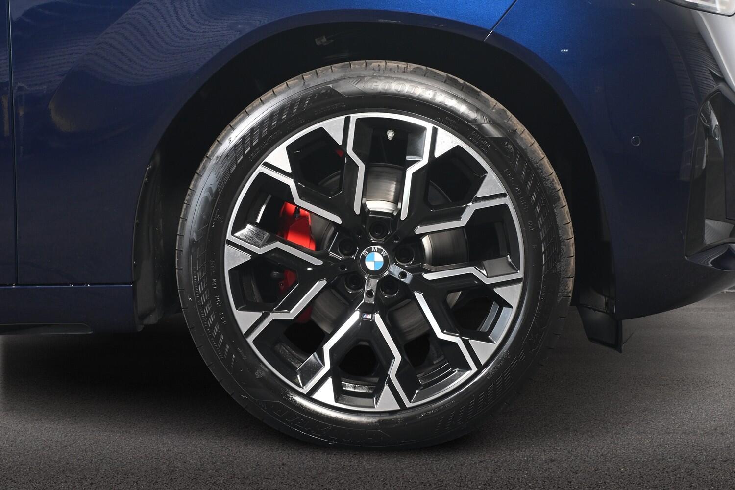 BMW X3 view 14