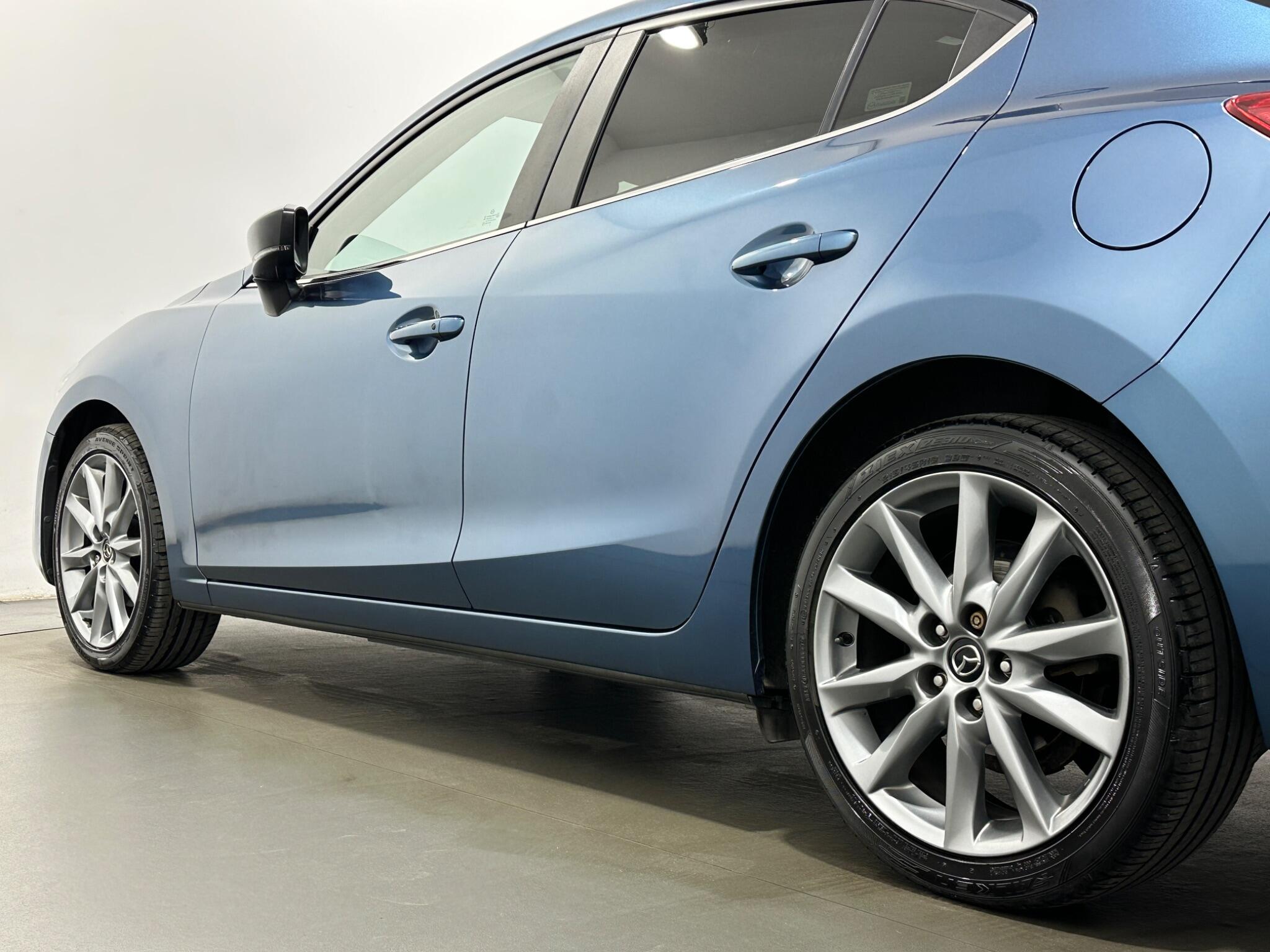 Mazda Mazda3 view 49