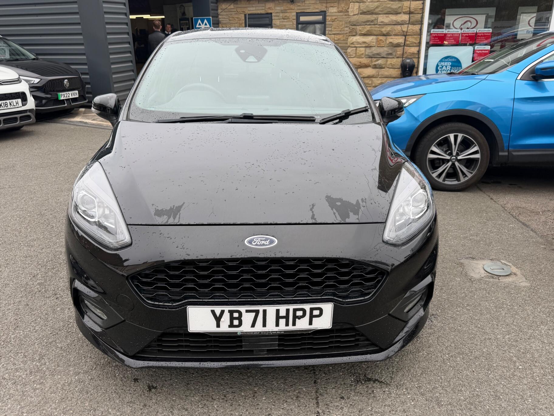 Ford Fiesta view 3
