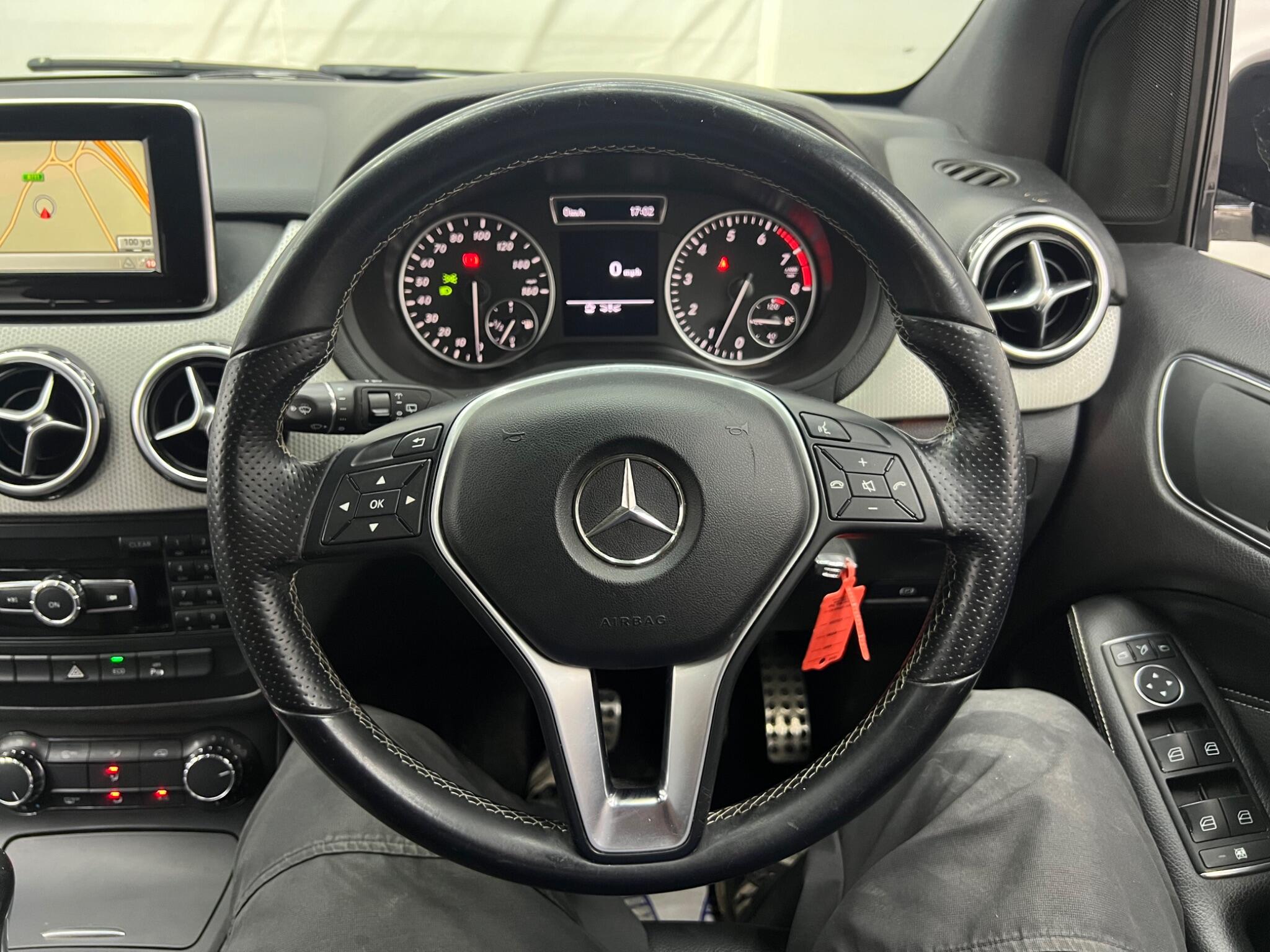 Mercedes-Benz B Class view 38