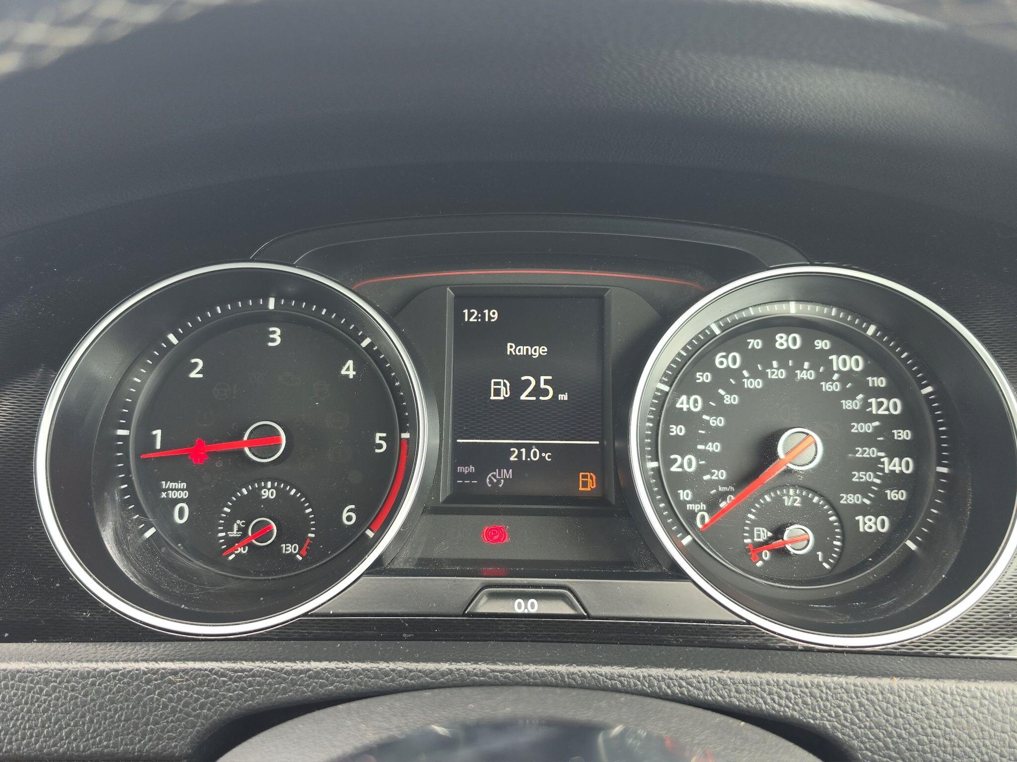 Volkswagen Golf view 24