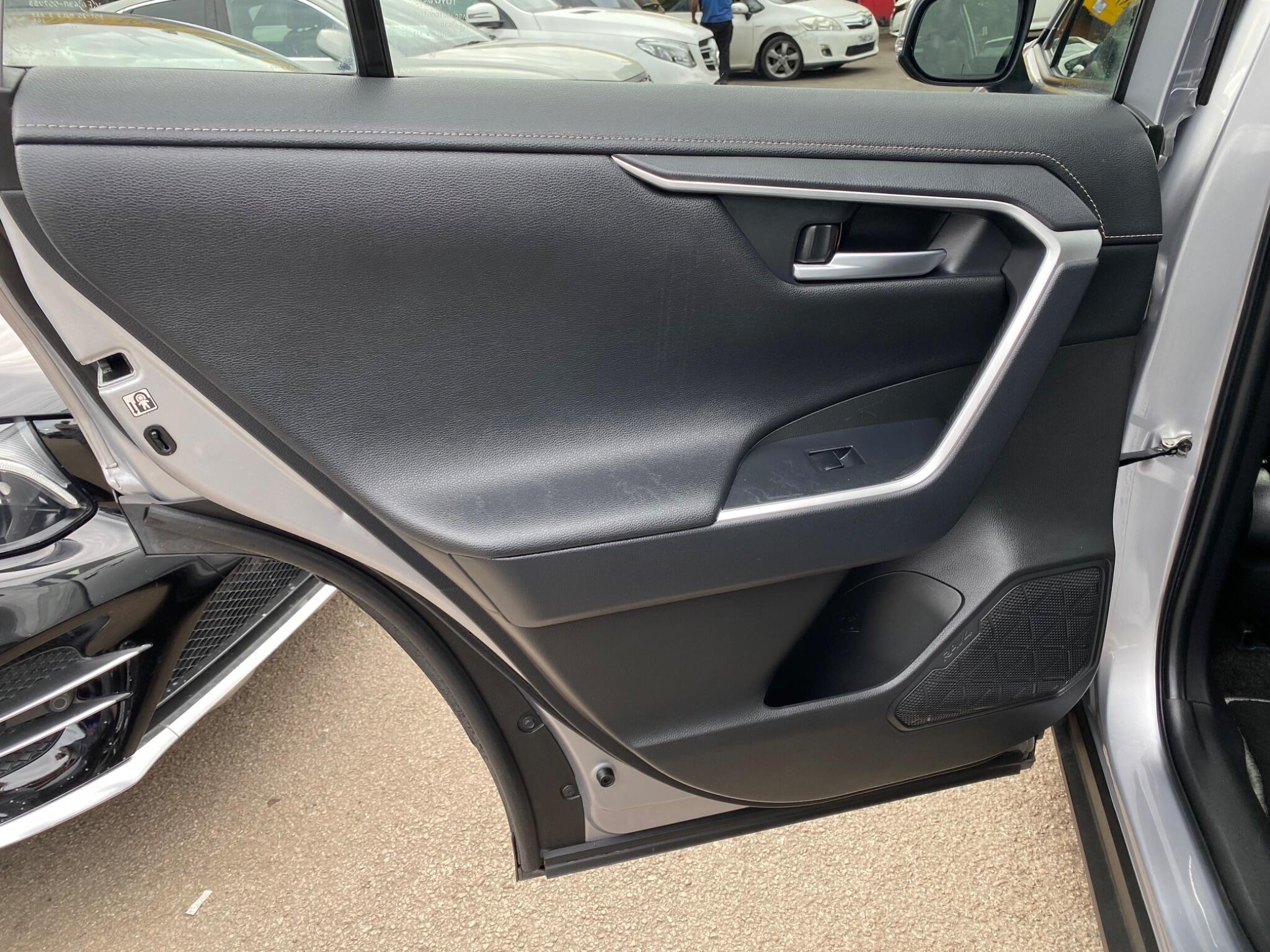 Toyota Rav4 view 35