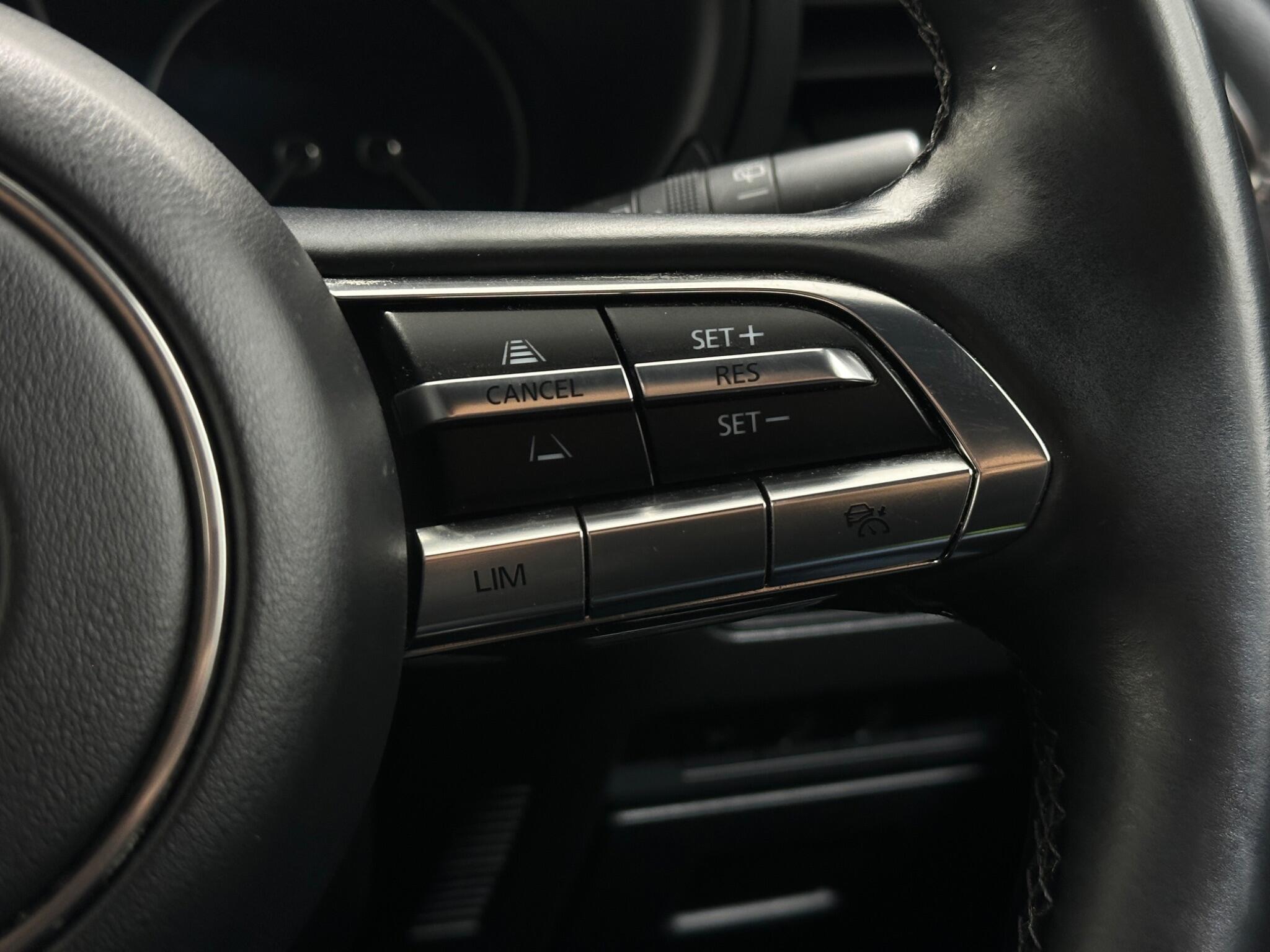Mazda Mazda3 view 15
