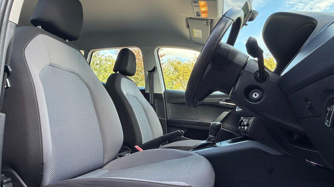 Seat Arona view 10
