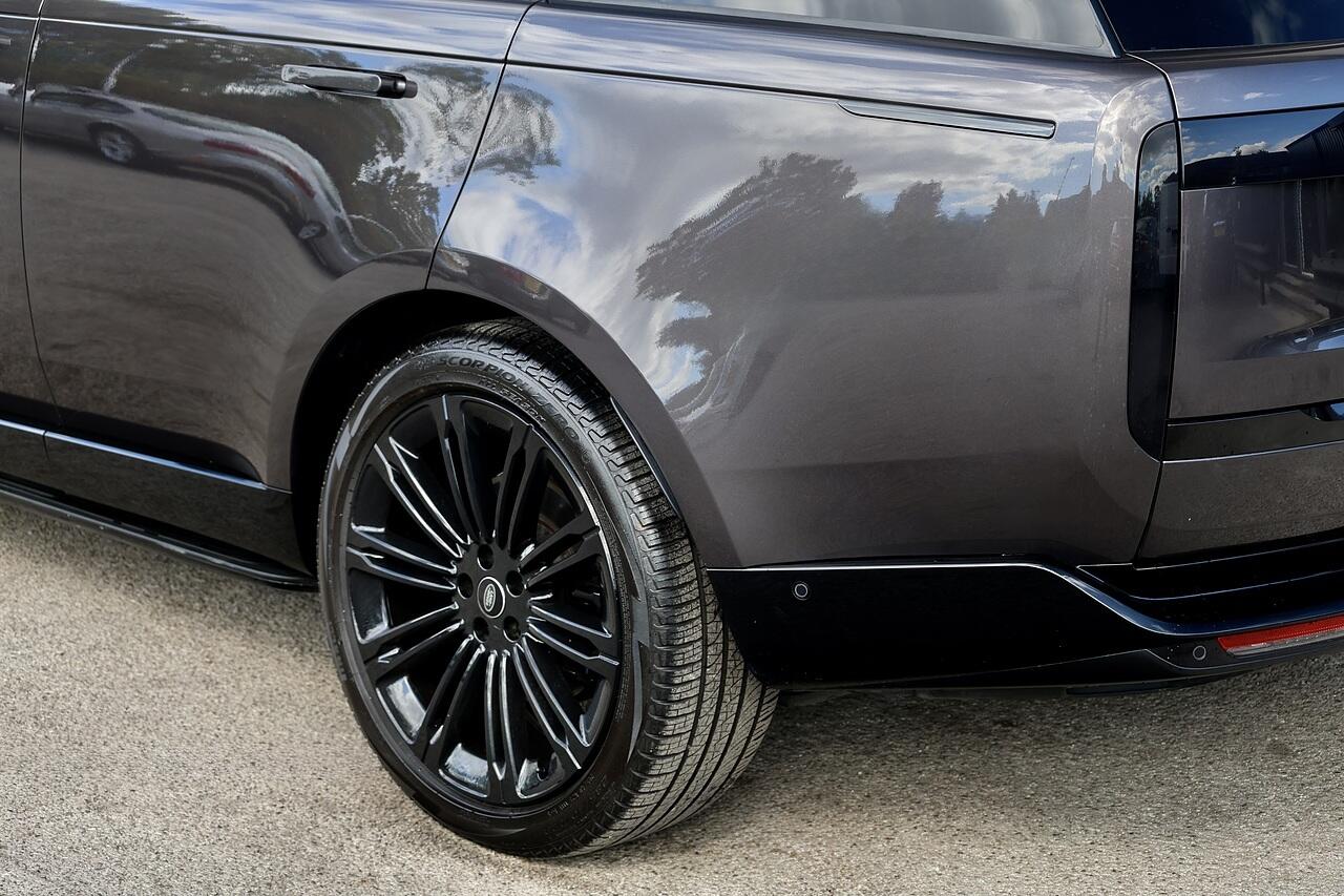 Land Rover Range Rover view 38