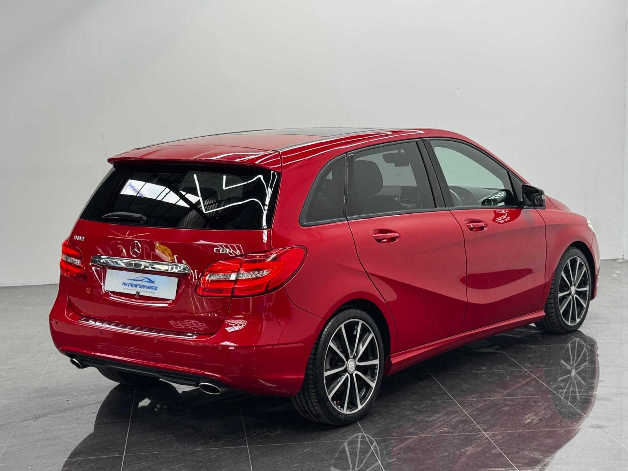 Mercedes-Benz B-Class view 23
