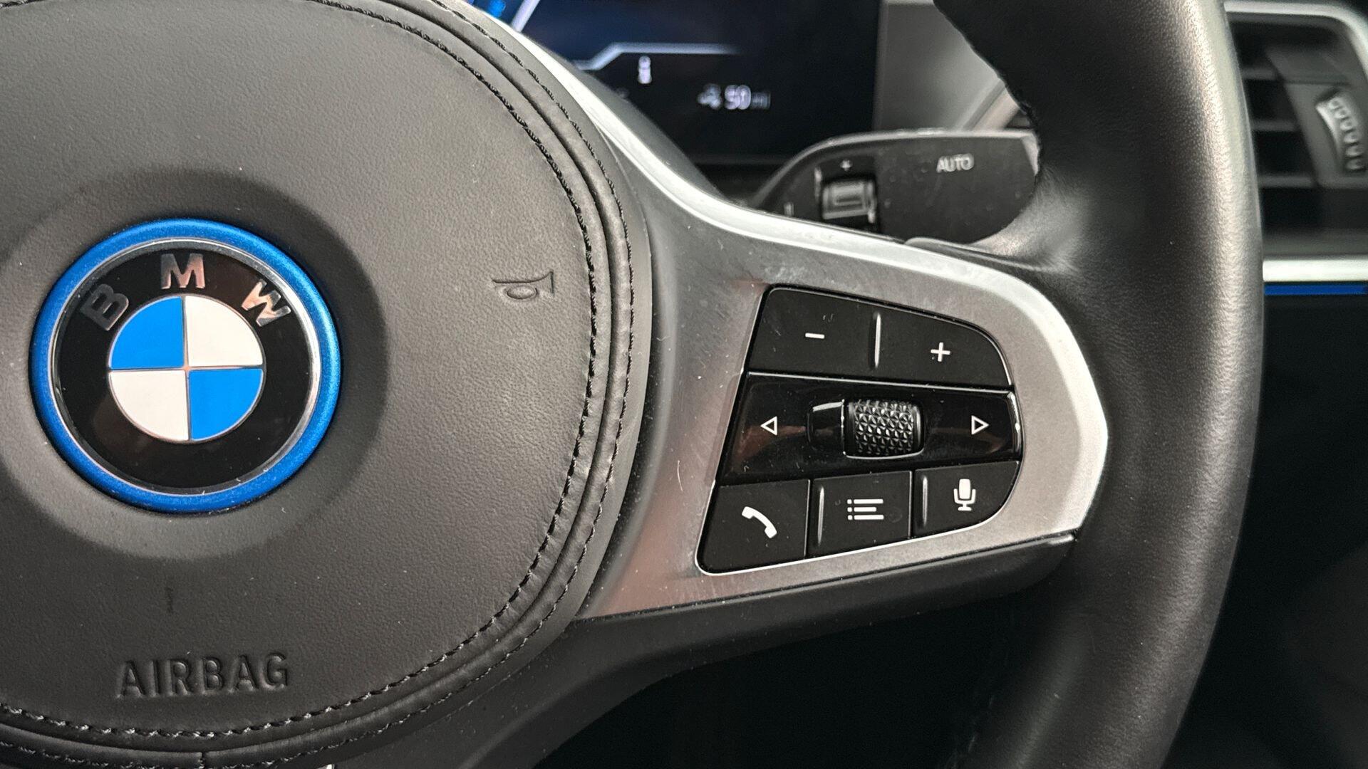 BMW i4 view 19