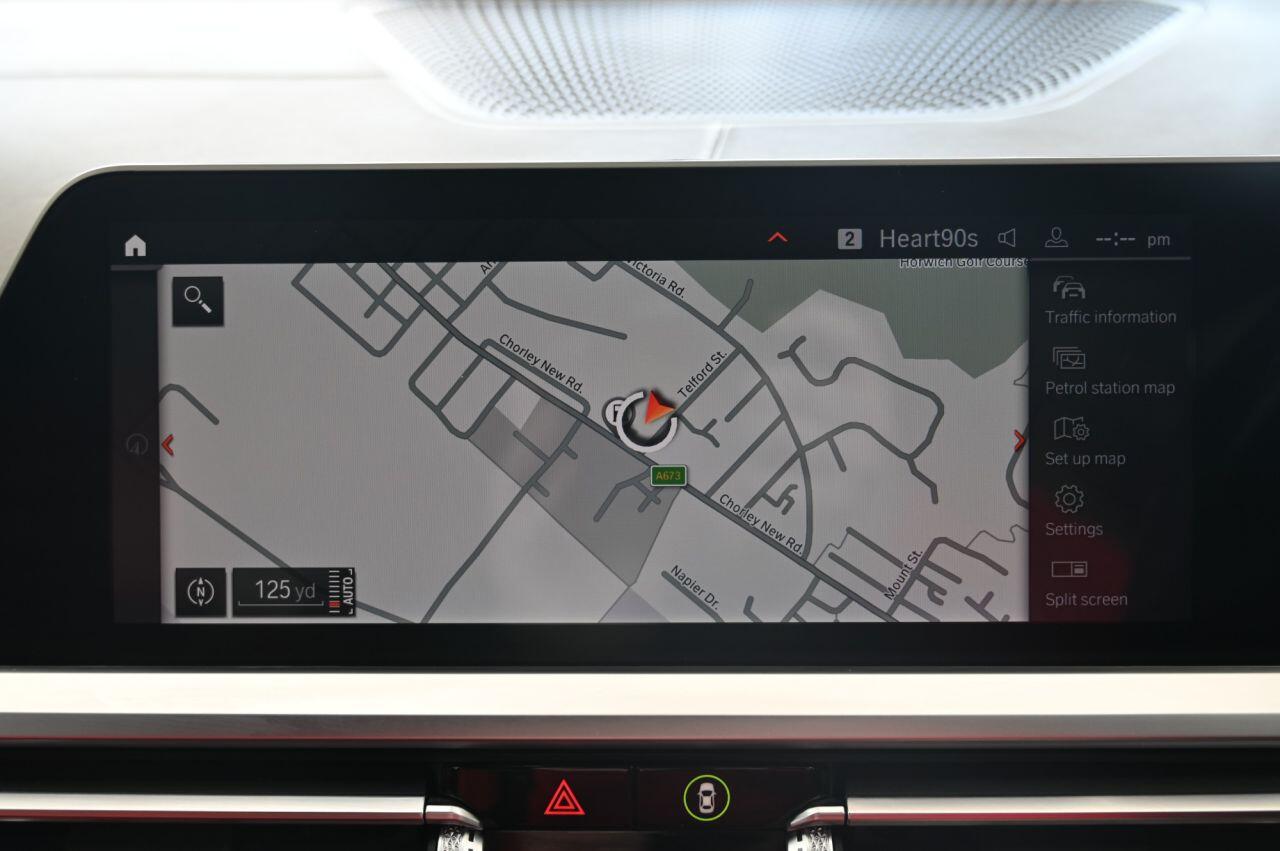 BMW 3 Series view 23