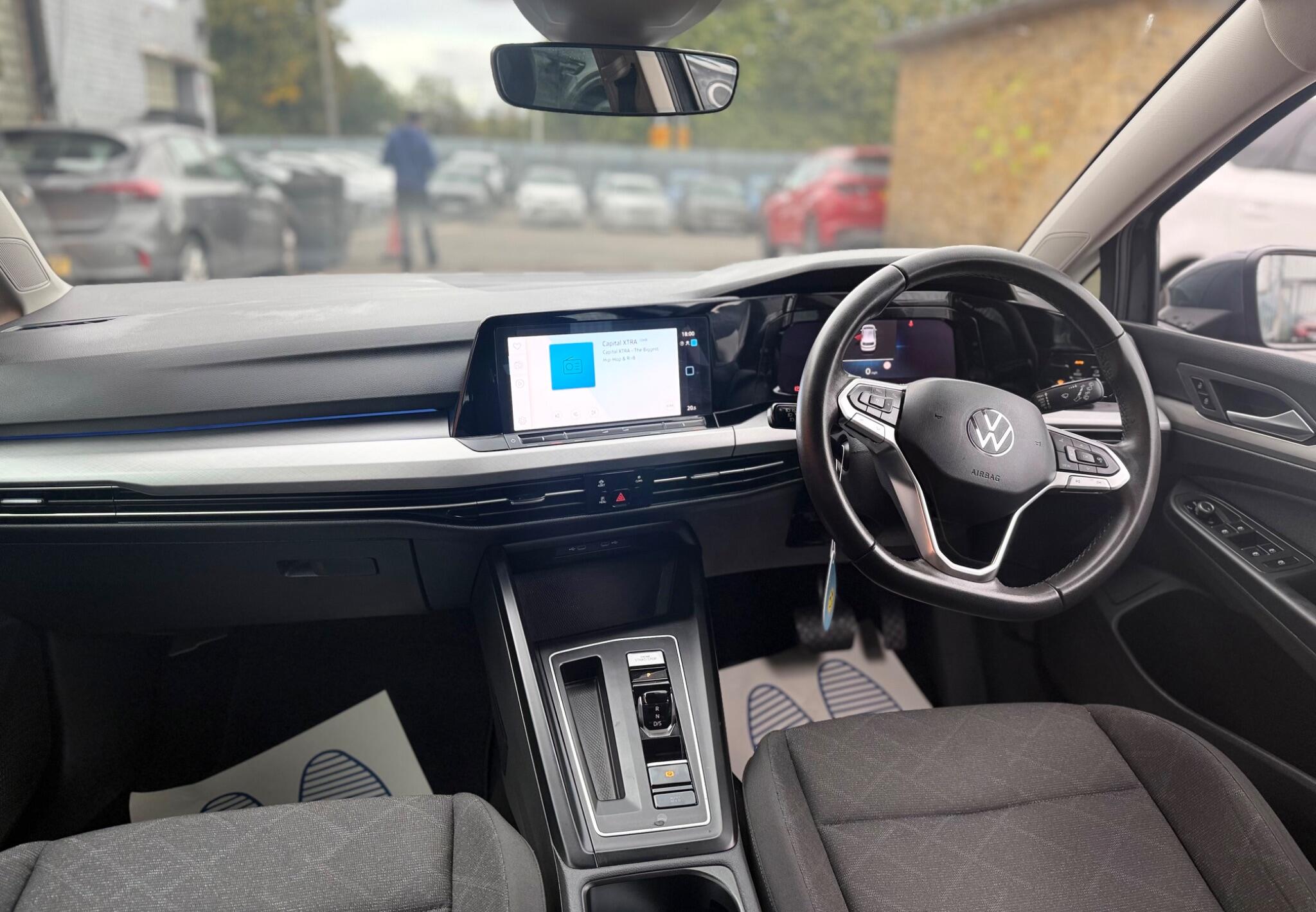 Volkswagen Golf view 18