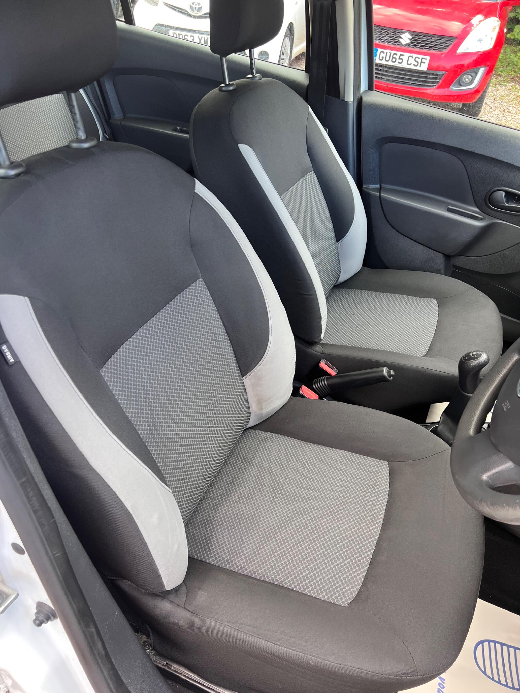 Dacia Logan MCV view 46
