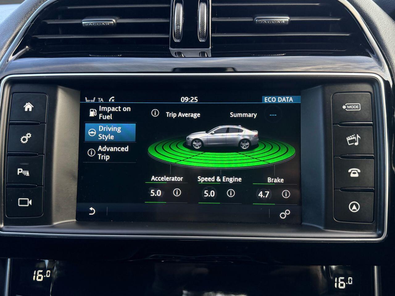 Jaguar Xe view 51