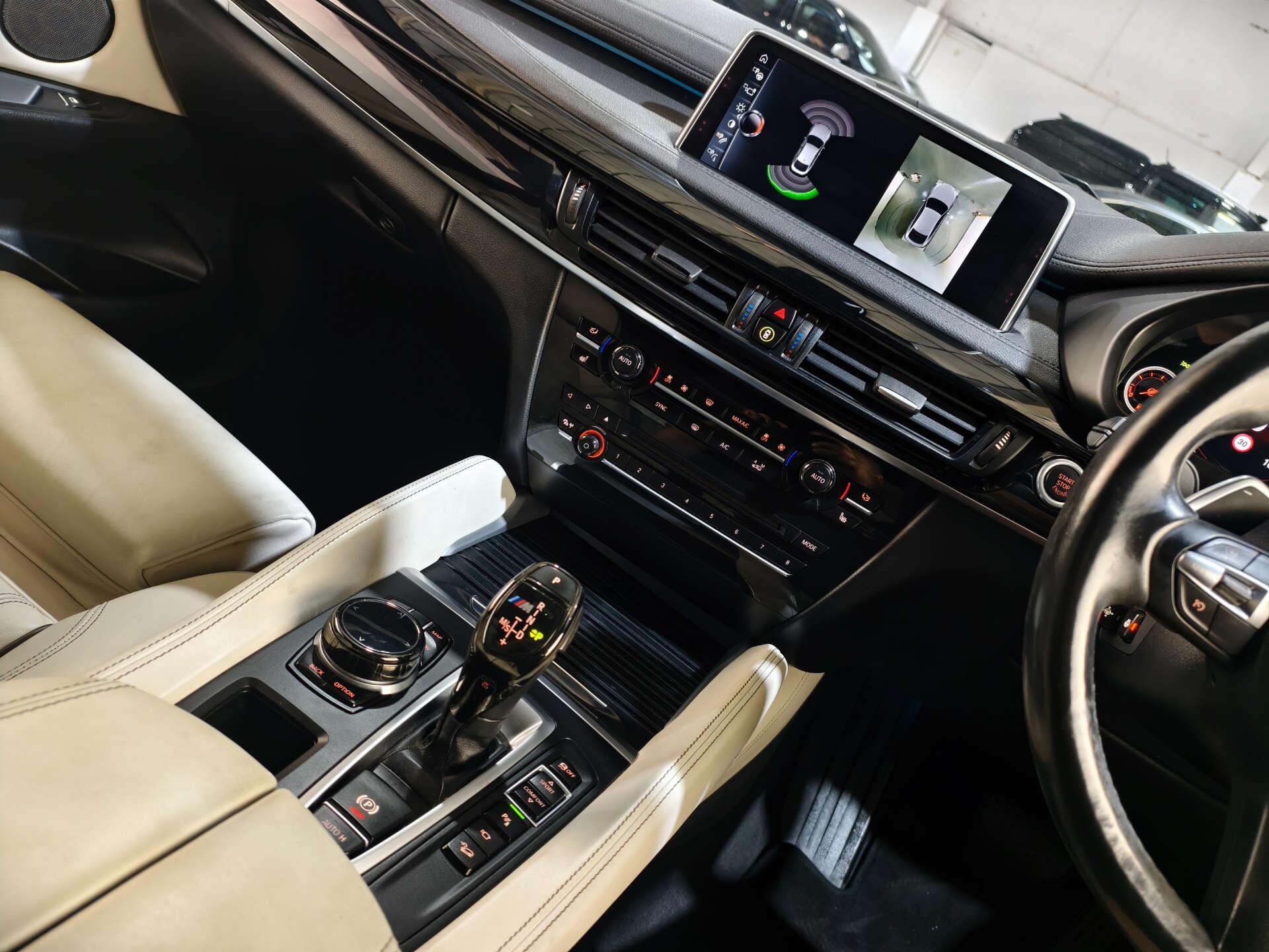 BMW X6 view 36