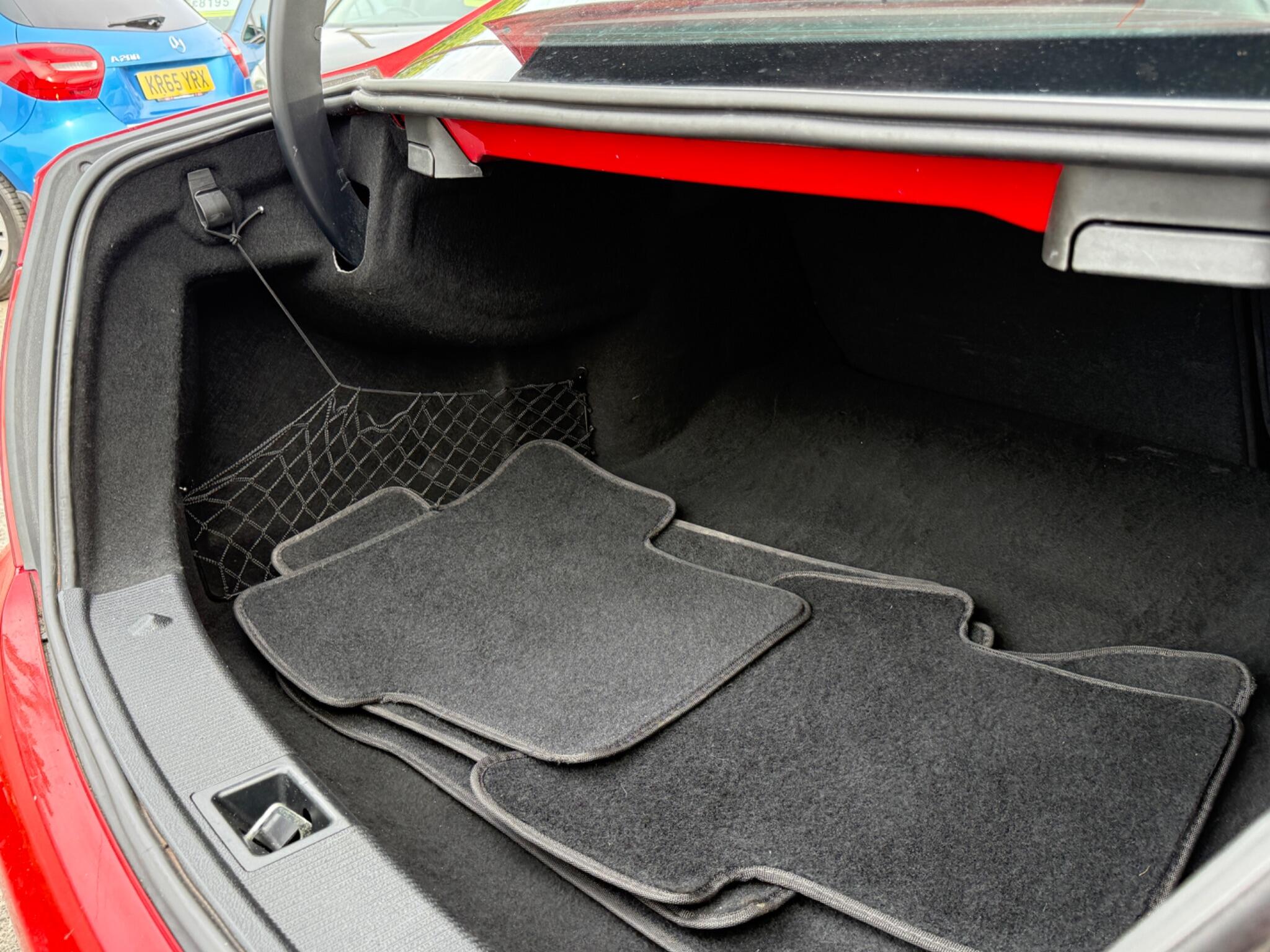 Mercedes-Benz C Class - Image 38